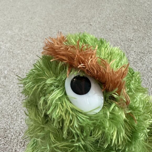 GUND Sesame Street Oscar the Grouch 10" Plush - Picture 5 of 7